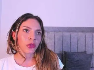 Dannaroberts  live sex cam