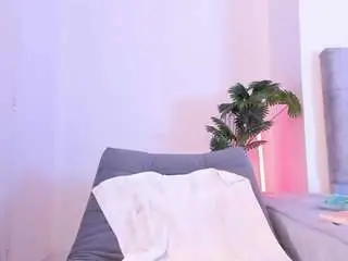 Dannaroberts  live sex cam