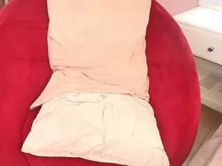 Madiwalkr  live sex cam