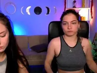 Niki-miki  live sex cam