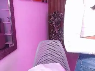 Lucy-greey  live sex cam