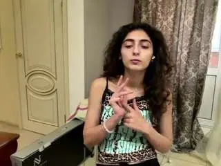 Tamathafessenden  live sex cam