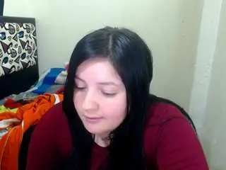 Jullymessyy  live sex cam