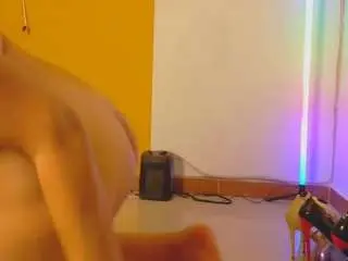 Rubi-multisquirt  live sex cam