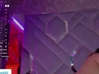 Saraa-fox  live sex cam