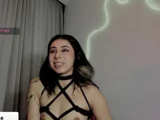 Saraa-fox  live sex cam