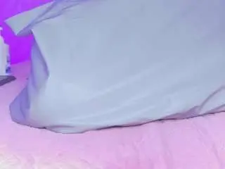Violetta-lond  live sex cam