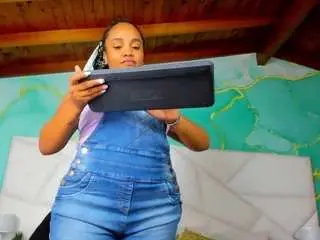 Alexxacoopeer  live sex cam