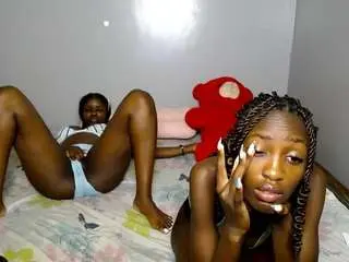 Blackwidoww44  live sex cam