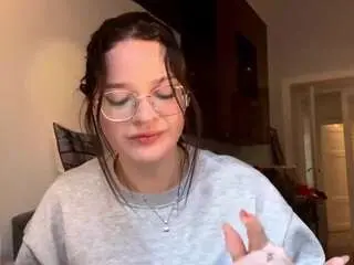 Lylachamp  live sex cam