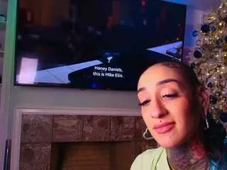 Starryari69  live sex cam