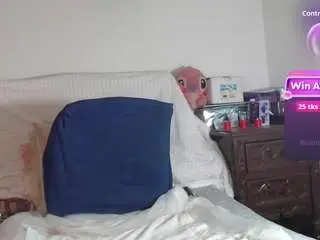 Birdiedavis  live sex cam