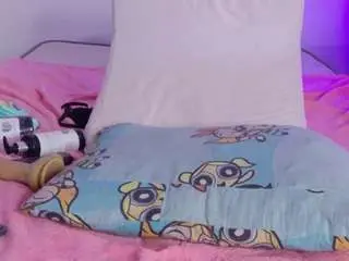 Hellzel-moon  live sex cam