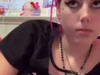 Brattyangelica  live sex cam