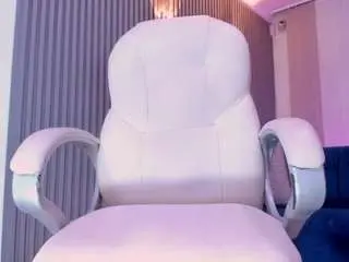 Taylorr-hills  live sex cam