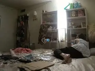 Voyeurcam-freakyfeline-01  live sex cam