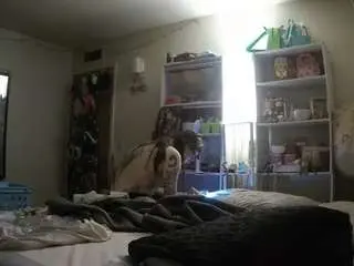 Voyeurcam-freakyfeline-01  live sex cam
