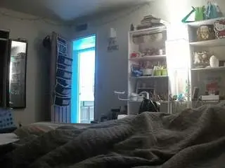 Voyeurcam-freakyfeline-01  live sex cam