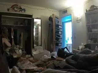 Voyeurcam-freakyfeline-01  live sex cam