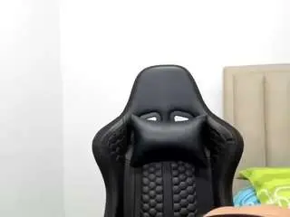 Chloemiller89  live sex cam