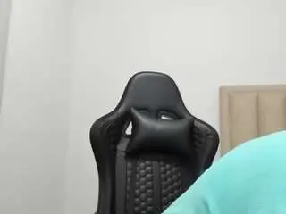 Chloemiller89  live sex cam
