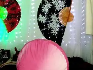 Gamergirlroxy  live sex cam