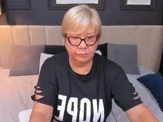 Jillmild  live sex cam