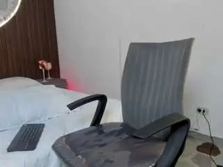 Adharacruzz  live sex cam