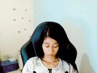 Ellieaurora  live sex cam