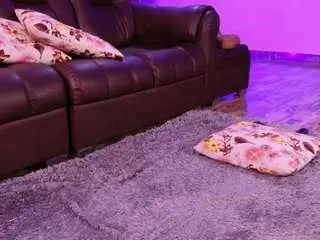 Lara-giraldo  live sex cam