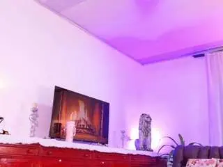Lara-giraldo  live sex cam