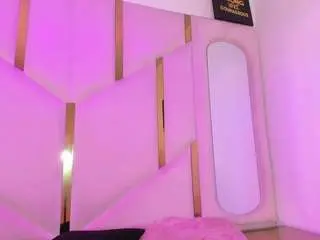 Vanelin18  live sex cam