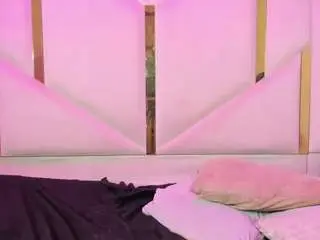 Vanelin18  live sex cam