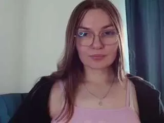 Elly-classy  live sex cam