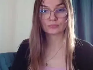 Elly-classy  live sex cam