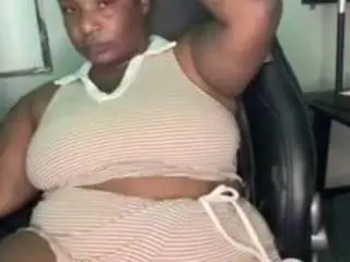 Krysshaun26  live sex cam