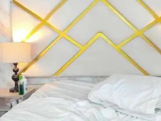 Michellebronx  live sex cam