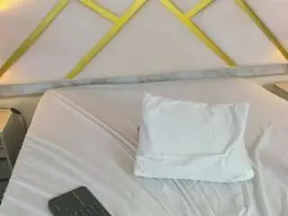 Michellebronx  live sex cam