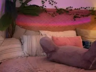 Thelittlenative  live sex cam