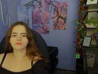 Vikkykisss  live sex cam