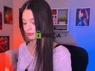 Vikkykisss  live sex cam