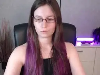 Emmatease94  live sex cam