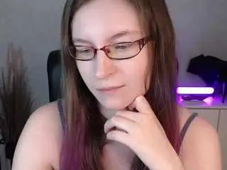 Emmatease94  live sex cam