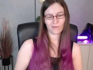 Emmatease94  live sex cam