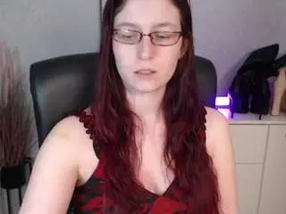 Emmatease94  live sex cam