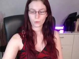 Emmatease94  live sex cam