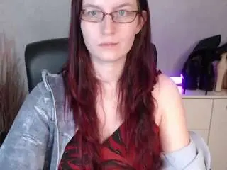 Emmatease94  live sex cam