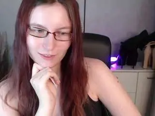 Emmatease94  live sex cam