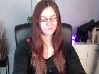 Emmatease94  live sex cam