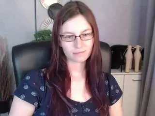 Emmatease94  live sex cam